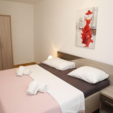 City Center Suites Vodice Esterno foto